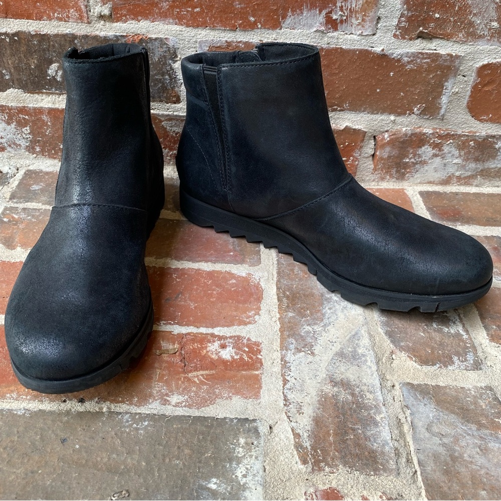 Sorel Women's Zip Waterproof Leather Wedge Boots